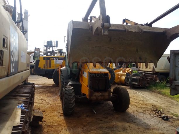 Retroescavadora de Pneus JCB 3CX (4T)