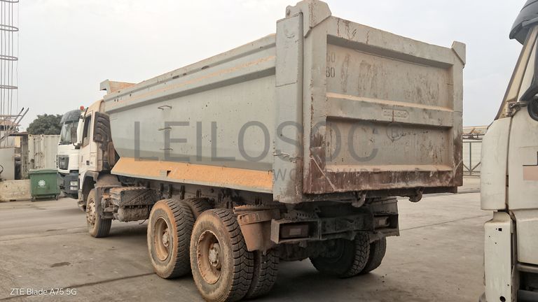 Camião Basculante Tras. 26 T (6X4) VOLVO FM 13-400 6x4