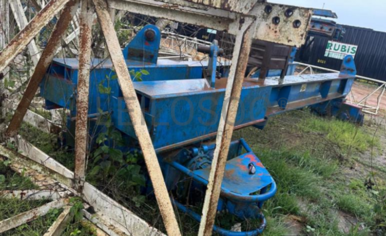 Grua Torre - Lança de 40 a 50 m, 1,5 a 2 POTAIN 743 E