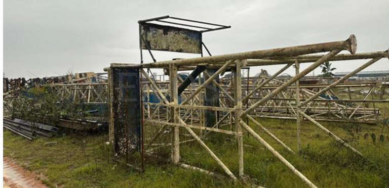 Grua Torre - Lança de 40 a 50 m, 1,5 a 2 POTAIN 743 E