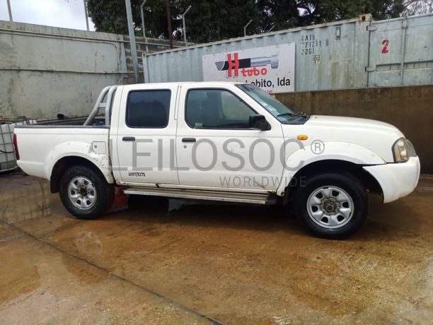 Veículo ligeiros de passageiros NISSAN PICK UP D/C 4X4