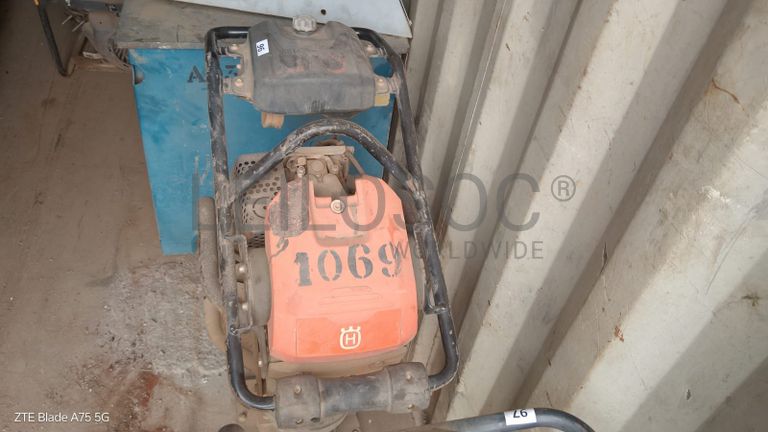Lote constituído por 55 equipamentos
