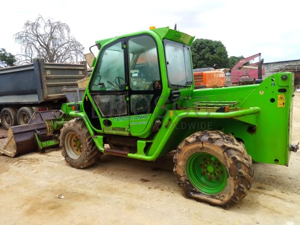 Multicarregador MERLO P38.13 EE