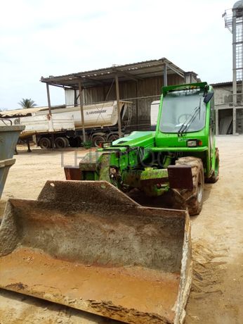 Multicarregador MERLO P38.13 EE