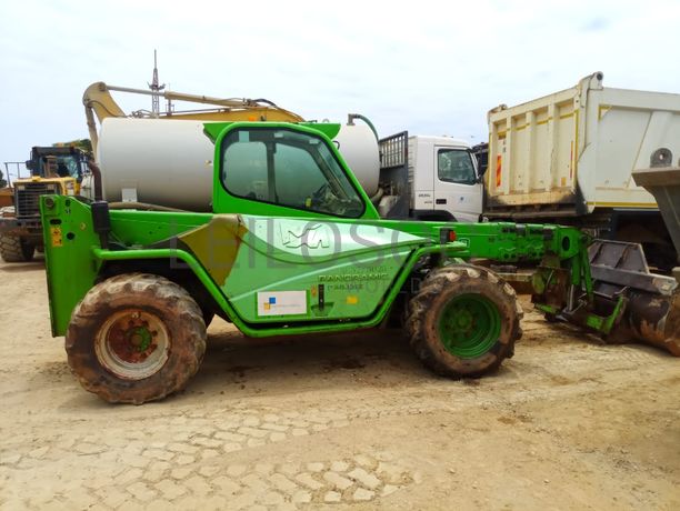 Multicarregador MERLO P38.13 EE