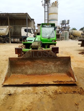 Multicarregador MERLO P38.13 EE