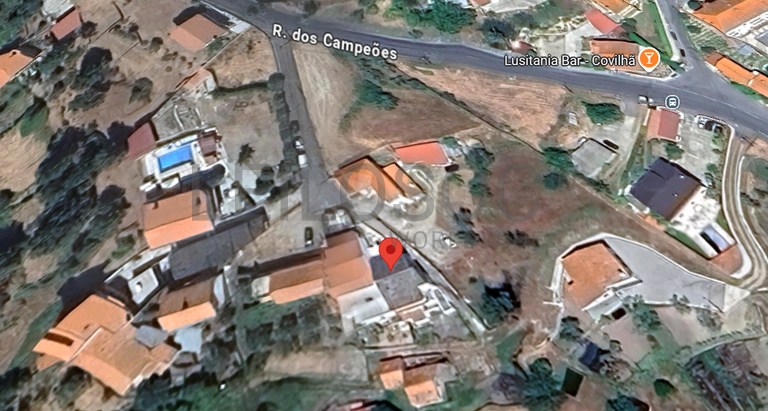 Proporção de 1/2 de Andar Moradia V0 + Proporção de 1/2 de Andar Moradia V1 · Covilhã, Castelo Branco
