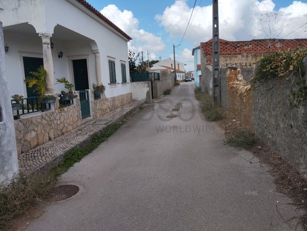 Edifício e Equipamentos · Achete, Santarém
