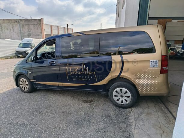Mercedes-Benz Vito Tourer 116CDI · 9 Lugares · Ano 2018