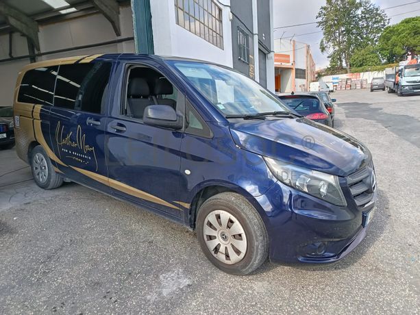 Mercedes-Benz Vito Tourer 116CDI · 9 Lugares · Ano 2018