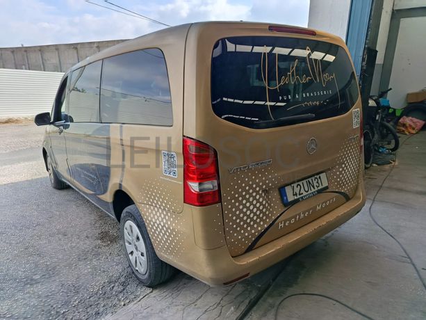 Mercedes-Benz Vito Tourer 116CDI · 9 Lugares · Ano 2018