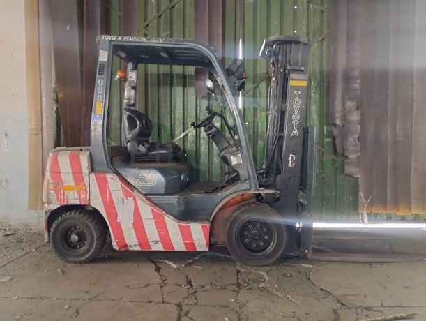 Empilhadeira Toyota 62-8FD25
