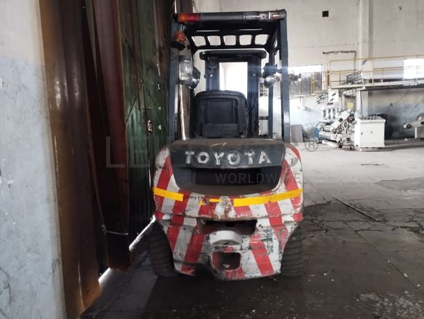 Empilhadeira Toyota 62-8FD25