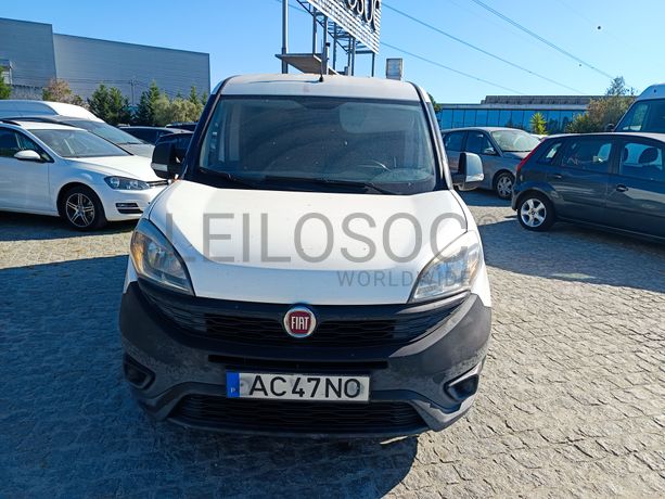Fotografia 2 de 33: Fiat Doblo · Ano 2016