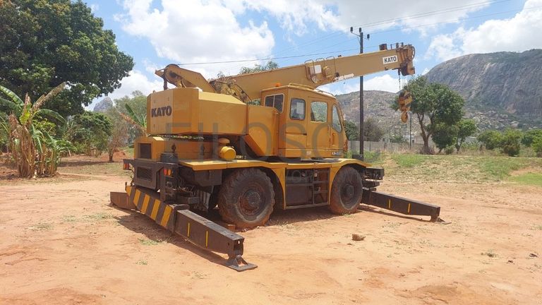 Grua Kato KR-250