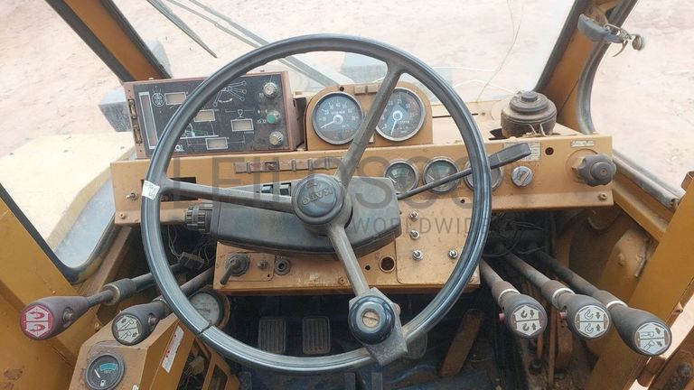 Grua Kato KR-250