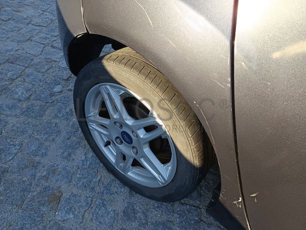 Ford Fiesta · Ano 2013