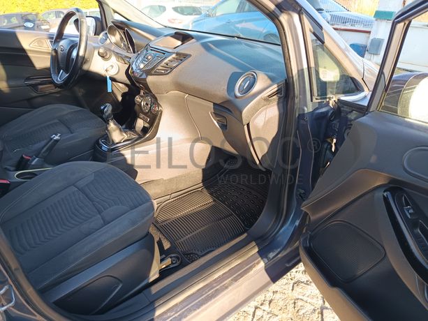 Ford Fiesta · Ano 2013