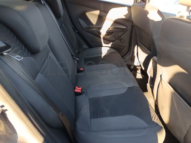 Ford Fiesta · Ano 2013