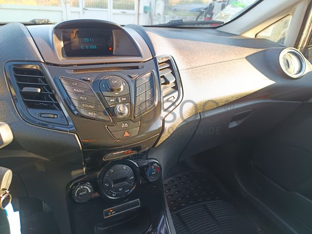 Ford Fiesta · Ano 2013