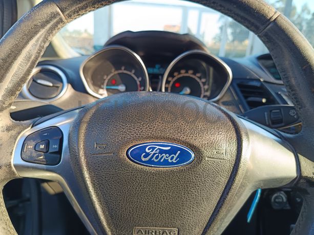 Ford Fiesta · Ano 2013