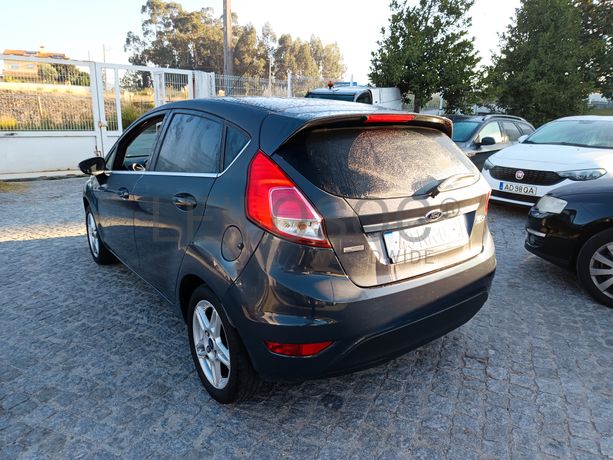 Ford Fiesta · Ano 2013