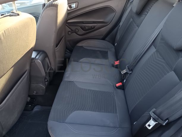 Ford Fiesta · Ano 2013