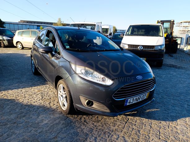 Ford Fiesta · Ano 2013