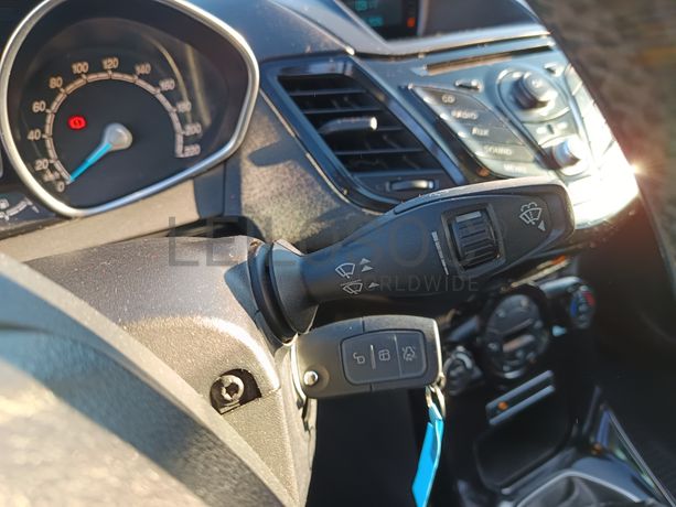 Ford Fiesta · Ano 2013