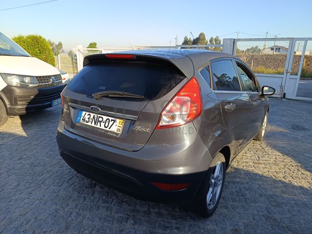 Ford Fiesta · Ano 2013