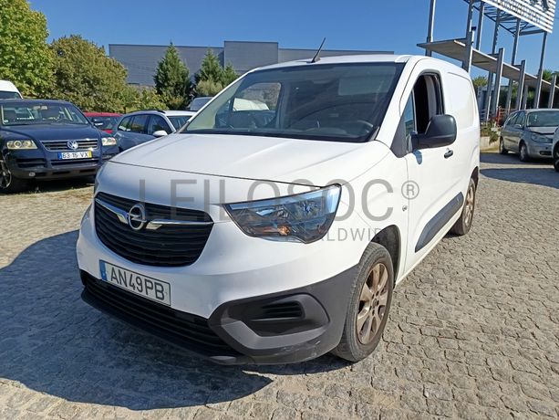 Opel Combo · Ano 2022