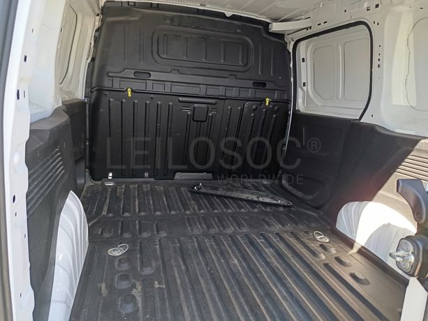 Opel Combo · Ano 2022