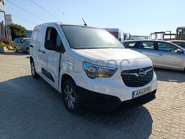 Opel Combo · Ano 2022