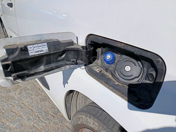 Opel Combo · Ano 2022