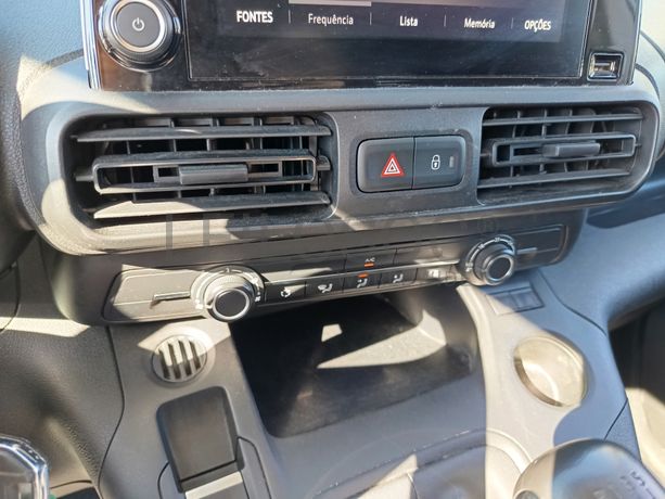 Opel Combo · Ano 2022