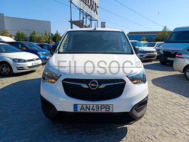 Opel Combo · Ano 2022