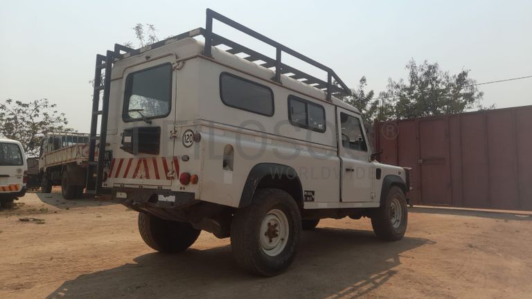 Land Rover Defender 3,18m - 2006