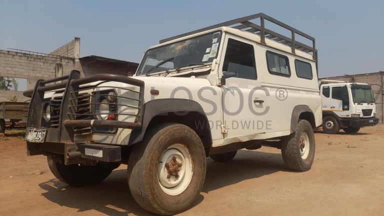 Land Rover Defender 3,18m - 2006