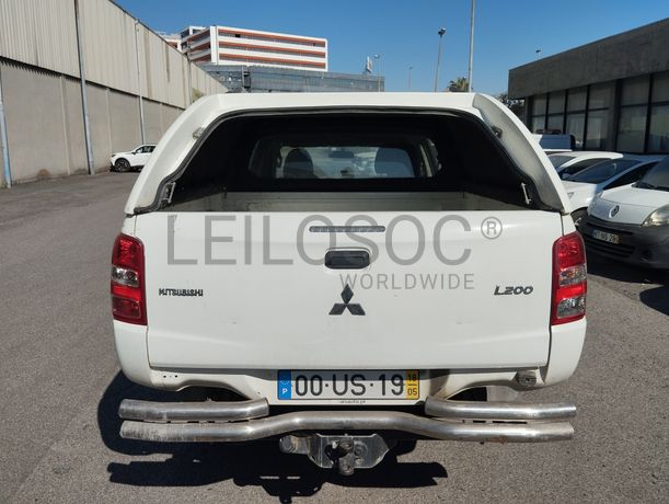 Fotografia 7 de 21: Mitsubishi L200 2.4 DI-D 4WD · Ano 2018