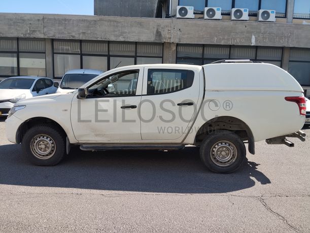 Fotografia 5 de 21: Mitsubishi L200 2.4 DI-D 4WD · Ano 2018