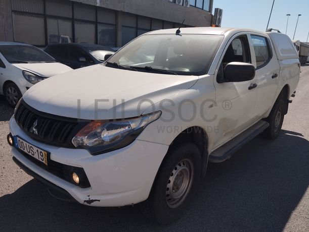 Fotografia de veículo: Mitsubishi L200 2.4 DI-D 4WD · Ano 2018