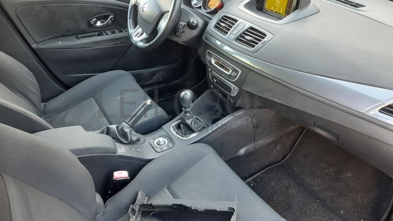 Renault Megane Sport Tourer 1.5 Dci · Ano 2015