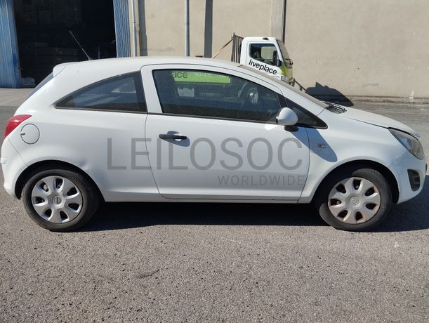 Fotografia 5 de 16: Opel Corsa Van 1.3 CDTi · Ano 2014