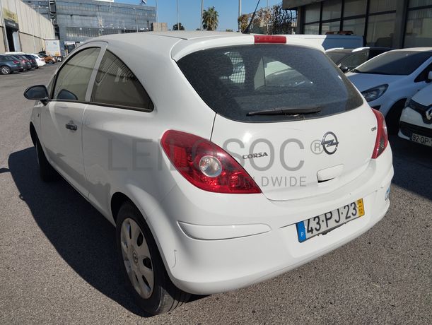 Fotografia 6 de 16: Opel Corsa Van 1.3 CDTi · Ano 2014
