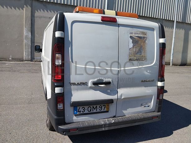 Fotografia 8 de 17: Renault Trafic FM L1H1 1.6 DCI · Ano 2015