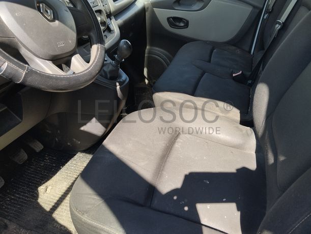 Fotografia 10 de 17: Renault Trafic FM L1H1 1.6 DCI · Ano 2015