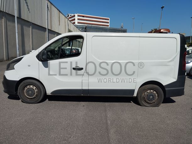 Fotografia 4 de 17: Renault Trafic FM L1H1 1.6 DCI · Ano 2015