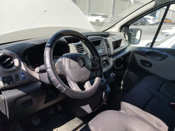 Fotografia 9 de 17: Renault Trafic FM L1H1 1.6 DCI · Ano 2015