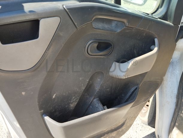 Fotografia 4 de 11: Renault Master L3 2.3 DCi · Ano 2015