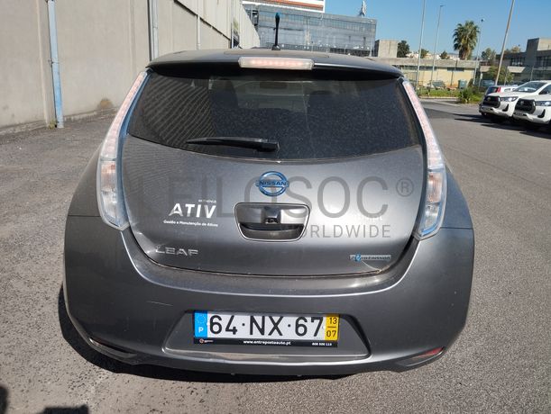Fotografia 7 de 19: Nissan Leaf · Ano 2013